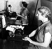 Typing pool, 1939